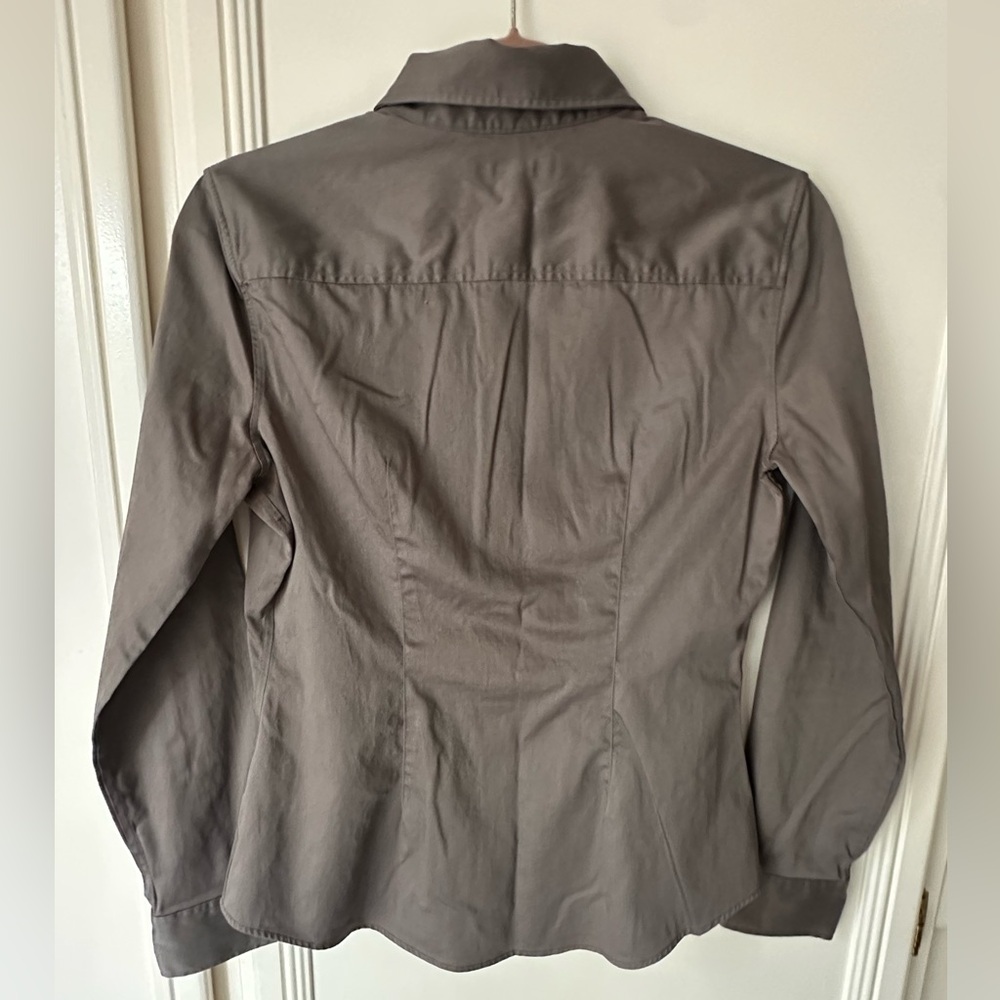 Banana Republic Non-Iron Fitted Button-Down Shirt – Size 6 - Picture 4 of 4
